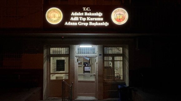 CADDE ORTASINDA BIÇAKLI KAVGA: 1 ÖLÜ