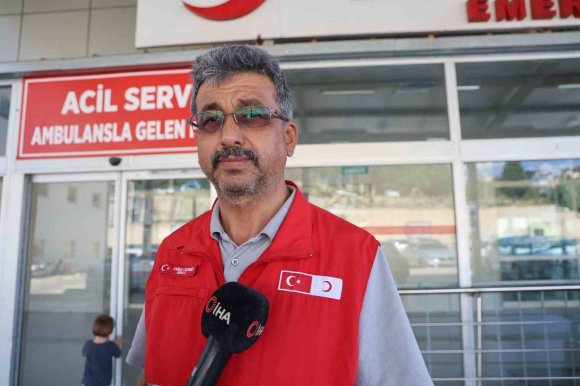 YANGINDA KARDEŞLERİ ÖLEN, CAMDAN ATLAYARAK KURTULAN ENGELLİ AĞABEYİN TEDAVİSİ SÜRÜYOR