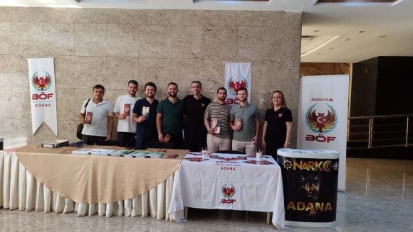 TERÖR POLİSİ ÜNİVERSİTE ÖĞRENCİLERİNE TERÖR TUZAĞINI ANLATTI