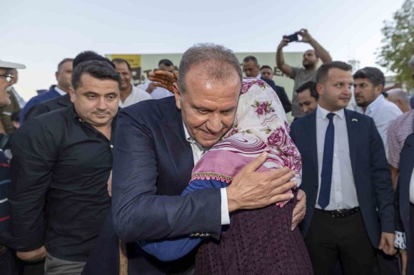 BAŞKAN SEÇER, TARSUS VE ÇAMLIYAYLALI ÜRETİCİLERLE BULUŞTU