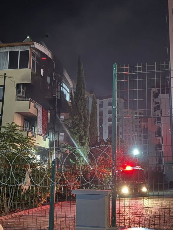 FURKAN VAKFI’NA AİT KIZ YURDUNDA YANGIN