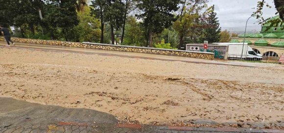 KAHRAMANMARAŞ’TA SAĞANAK ETKİLİ OLDU, SU TAŞKINLARI YAŞANDI