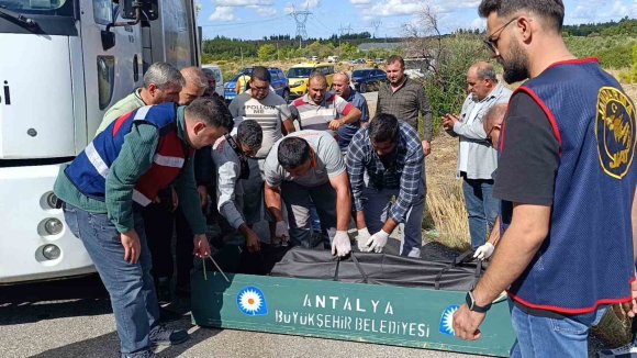 ÇÖP KAMYONUNDA MESAİ ARKADAŞINI ÖLDÜREN CİNAYET ZANLISI: "ÇOK HIZLI SÜRÜYORDU, KONUŞMALARINA DİKKAT ETMİYORDU"