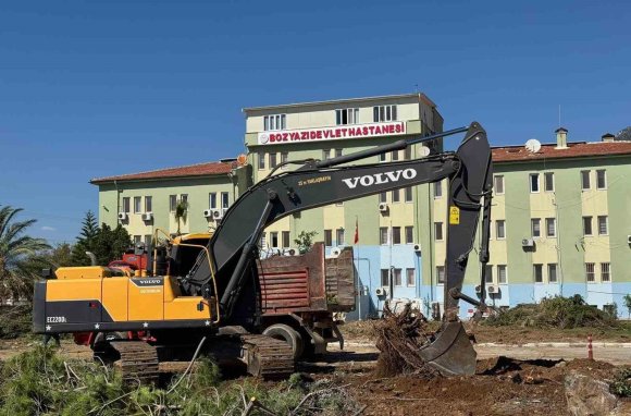 BOZYAZI DEVLET HASTANESİ EK HİZMET BİNASI İÇİN İLK KAZMA VURULDU