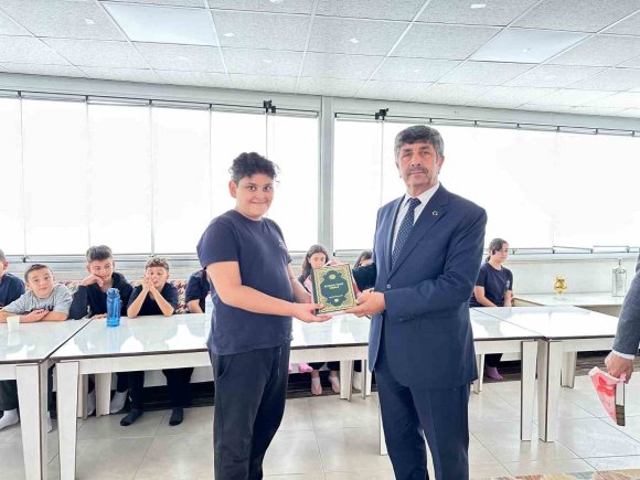 MÜFTÜ FİDAN: "CAMİ, MÜSLÜMAN KİMLİĞİNİN KALBİDİR"