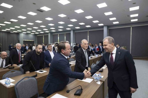 SEÇER: "4 KATLI KAVŞAK YAPACAĞIZ"