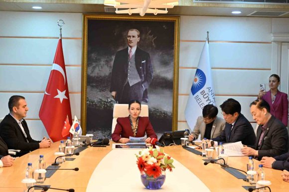 ANTALYA İLE GÜNEY KORE AKILLI ŞEHİRCİLİKTE EL SIKIŞTI