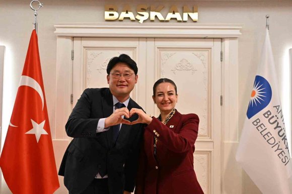 ANTALYA İLE GÜNEY KORE AKILLI ŞEHİRCİLİKTE EL SIKIŞTI