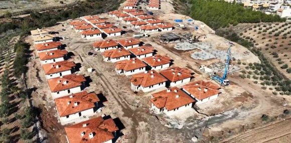 ARPADERESİ MAHALLESİ’NDE 2.ETAP KIRSAL AFET KONUTLARI YÜKSELİYOR