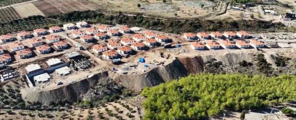 ARPADERESİ MAHALLESİ’NDE 2.ETAP KIRSAL AFET KONUTLARI YÜKSELİYOR