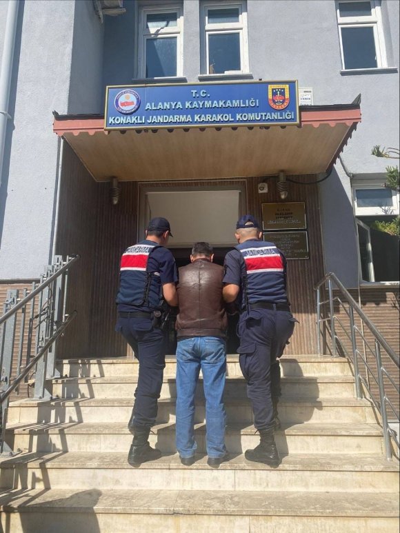 JASAT, SON ÜÇ GÜNDE 208 ARANAN ŞAHSI YAKALADI