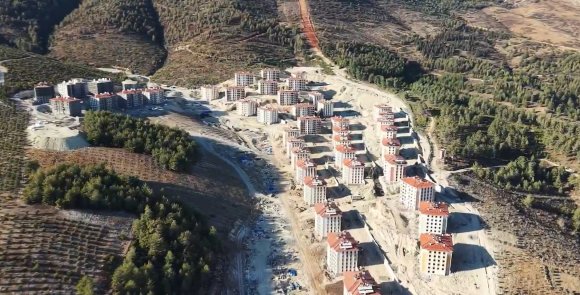 SERİNYOL VE ALAHAN MAHALLERİNDE AFET KONUTLARI YÜKSELİYOR
