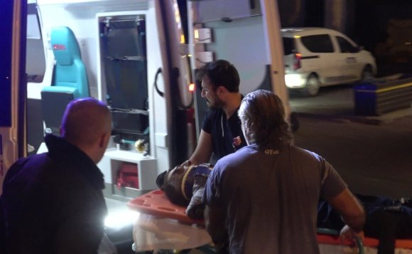 ANTALYA’DA HALK OTOBÜSÜNÜN ÇARPTIĞI YAYA YARALANDI