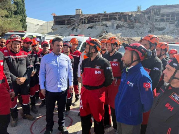 ANTALYA’DA YIKIMI GERÇEKLEŞEN RİSKLİ YAPI ENKAZINDA DEPREM TATBİKATI