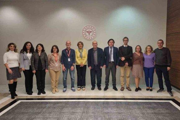 ALKÜ’LÜ PROFESÖRE ÖNEMLİ GÖREV
