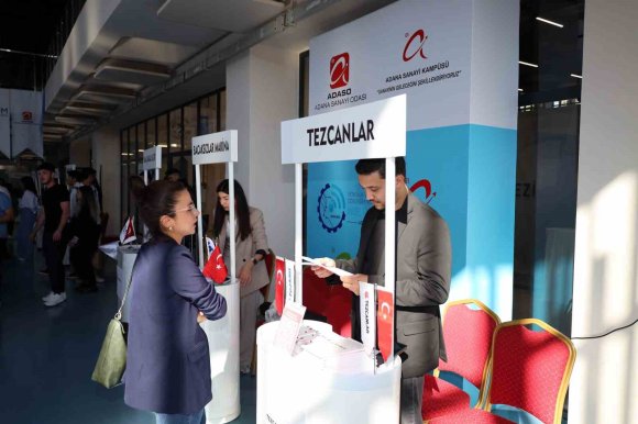 ADANA SANAYİ KAMPÜSÜ’NDE İSTİHDAM FUARI BAŞLADI: 55 FİRMA İŞ ARAYAN VATANDAŞLARLA DOĞRUDAN GÖRÜŞECEK