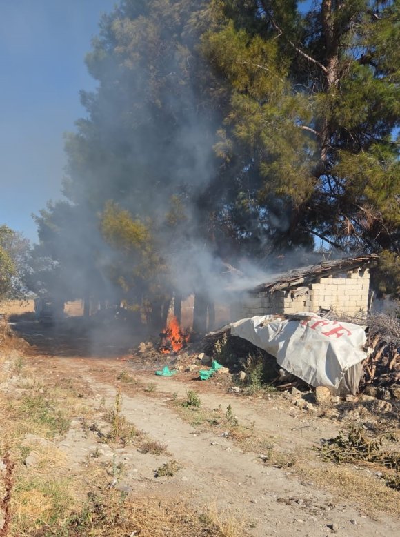 BUCAK’TA ODUNLUKTA ÇIKAN YANGIN KORKUTTU