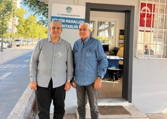 AKDENİZ’DE MUHTARLIK İŞLERİ MÜDÜRLÜĞÜ, MAHALLELERİN SORUNLARINI SAHADA DİNLİYOR