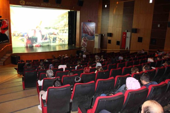 ALTIN PORTAKAL’DA "GEZEN SİNEMA" HEYECANI BAŞLADI