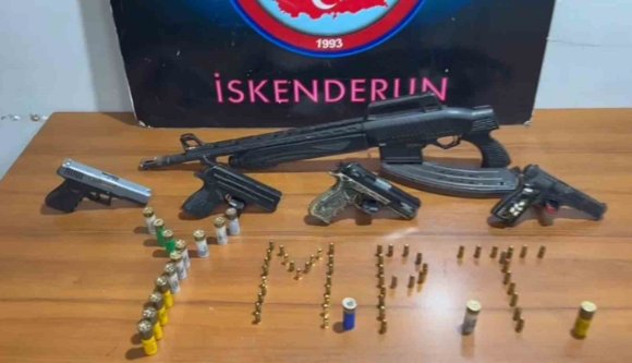 İSKENDERUN’DA ASAYİŞ UYGULAMASI; 5 ADET RUHSATSIZ SİLAH ELE GEÇİRİLDİ