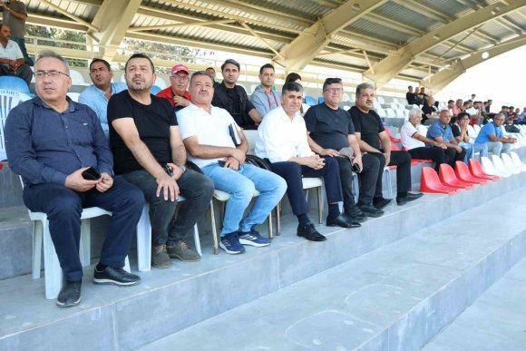 AKDENİZ BELEDİYE SPOR YİNE KAZANDI