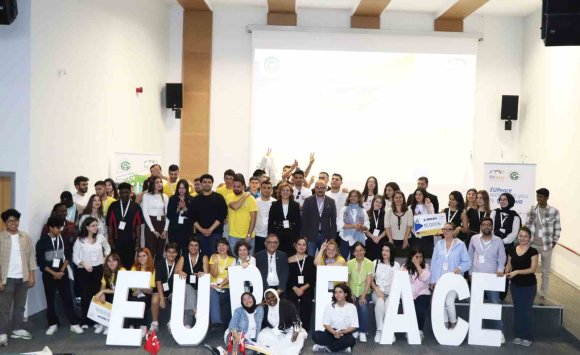 ’PEACE4ALL HACKATHON’ TAMAMLANDI: AGRİTO EKİBİ BİRİNCİ OLDU