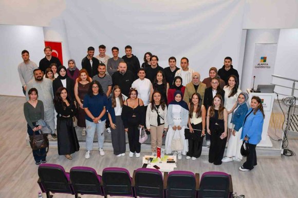 GASTRONOMİ ÖĞRENCİLERİ, DÜNYA AŞÇILAR GÜNÜ’NDE DENEYİMLERİNİ PAYLAŞTI