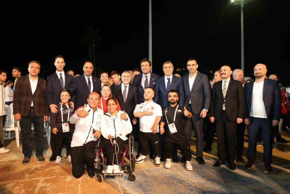 DÜNYA BEDENSEL ENGELLİLER PLAJ OYUNLARI’NIN AÇILIŞ TÖRENİ YAPILDI