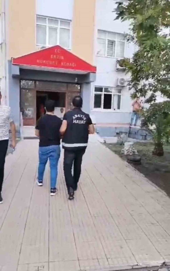 HATAY’DA HAPİS CEZASI İLE ARANAN 2 ŞAHIS YAKALANDI