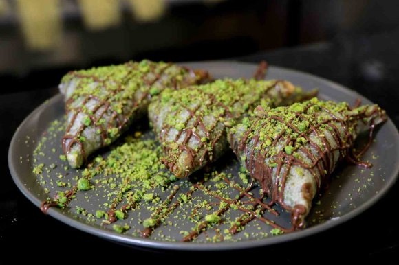 PATENTLİ LEZZET ’ADANA BOMBASI’ YOK SATIYOR