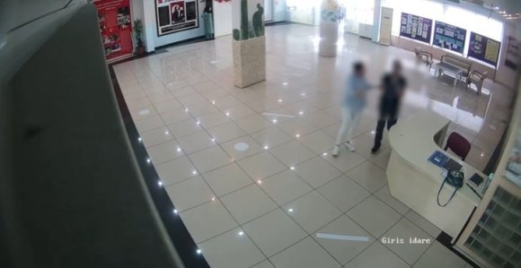 ANTALYA’DA VELİNİN ÖĞRETMENİ DARBETTİĞİ İDDİASI