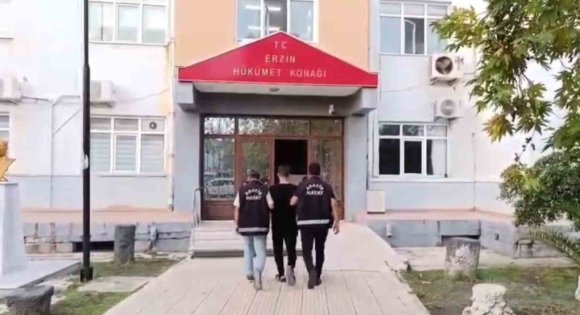 ERZİN’DE HAPİS CEZASI İLE ARANAN 2 KİŞİ YAKALANDI