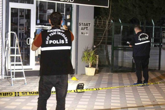 KORKU DOLU ANLAR: İŞ YERİNE PARÇA TESİRLİ EYP ATILDI