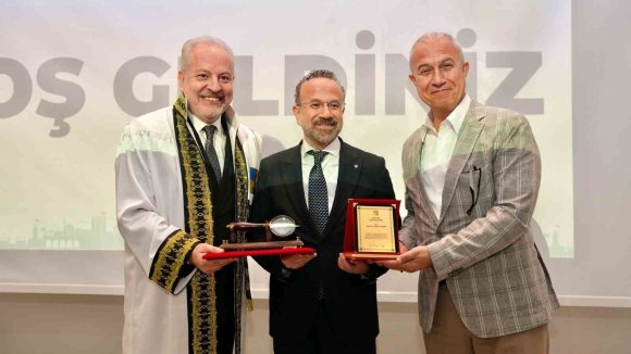 ALANYA ÜNİVERSİTESİ’NDE YENİ AKADEMİK YIL COŞKUYLA BAŞLADI