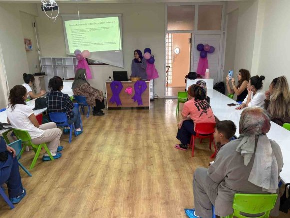 ERDEMLİ’DE MEME KANSERİ FARKINDALIK ETKİNLİKLERİ