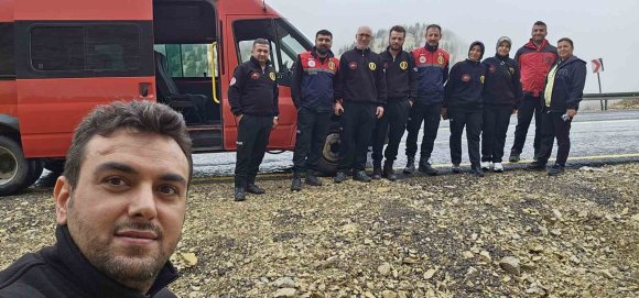 SARP KAYALIKLARDA MAHSUR KALAN KEÇİ KURTARILDI