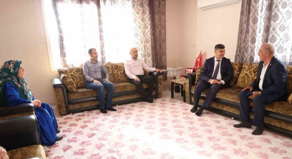 ŞENER: "ŞEHİT AİLELERİ VE GAZİLER, MİLLETİMİZİN EN KIYMETLİ EMANETİDİR"