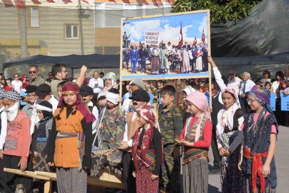 BOZYAZI’DA CUMHURİYET COŞKUSU