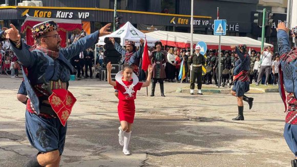 OSMANİYE’DE CUMHURİYETİN 102’NCİ YILI COŞKUYLA KUTLANDI