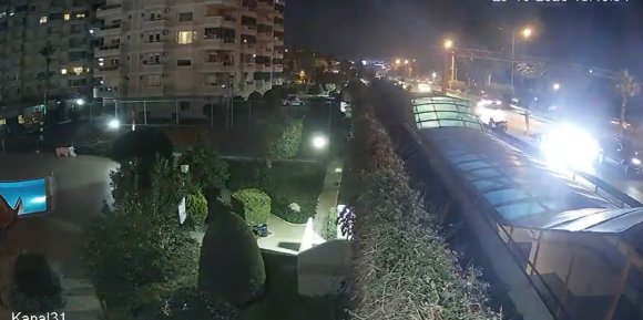 21 YAŞINDAKİ GENCİN HAYATINI KAYBETTİĞİ KAZA GÜVENLİK KAMERASINDA