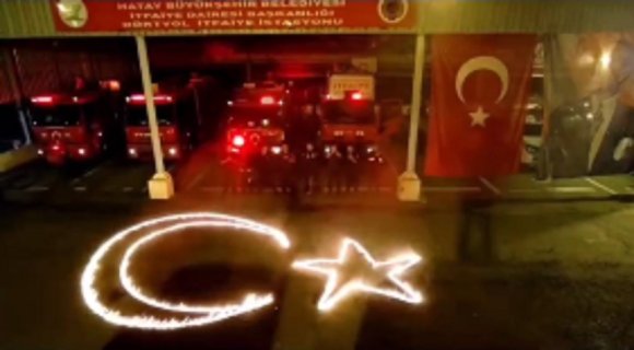 ATEŞ SAVAŞÇILARI 29 EKİM’İ ALEVLERLE KUTLADILAR