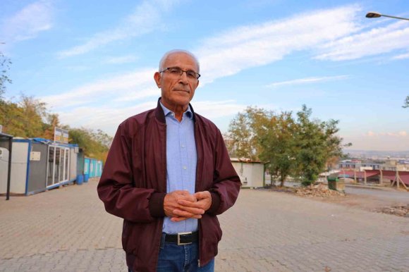 UZAMANI UYARDI:" DEPREMLE İLGİLİ TÜRKİYE ÜÇ KITANIN SIKIŞMA ALANINDA"