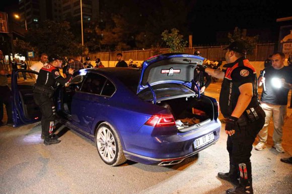 ADANA’DA HUZUR VE GÜVEN UYGULAMASI: 1 MİLYON 368 BİN TL CEZA KESİLDİ