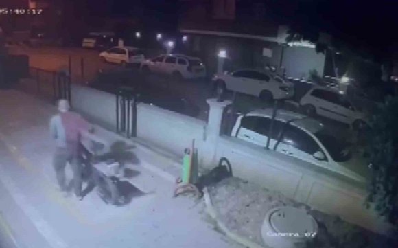 APARTMAN OTOPARKINDAN BİSİKLET ÇALDI