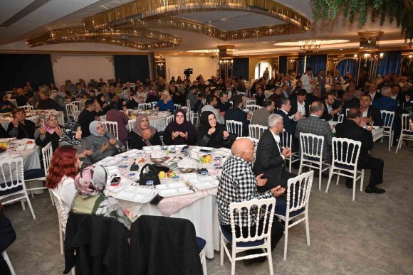 BAŞKAN BAŞDEĞİRMEN, BURSA’DAKİ ISPARTALILARLA HELVA KABUNE GÜNÜNDE BULUŞTU