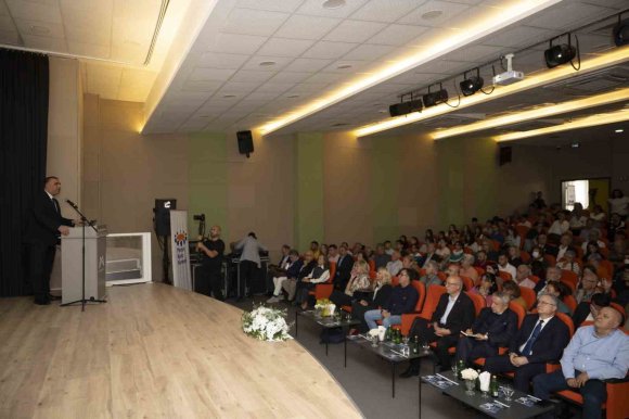 MERSİN’DE 2. KENT VE DENİZCİLİK KONFERANSI DÜZENLENDİ