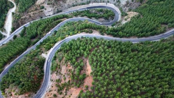 ADANA’DA ’DOKUZDOLAMBAÇ VİRAJLARI’ MANZARASIYLA MEST ETTİ