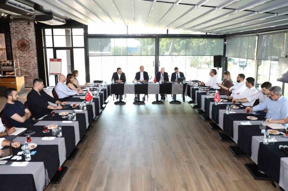 ADANA SANAYİSİ, ULUSLARARASI YATIRIMLARIN MERKEZİ OLMA YOLUNDA İLERLİYOR