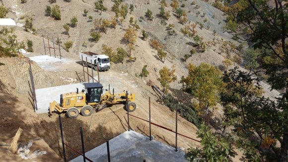 ONİKİŞUBAT BELEDİYESİNDEN 12 KIRSAL MAHALLEDE HİZMET SEFERBERLİĞİ