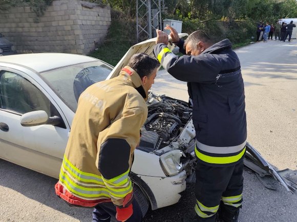 DEFNE’DE TRAFİK KAZASI: 2 YARALI